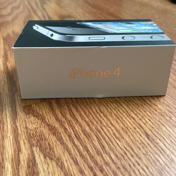 Dirty box, but the iPhone is in great quality,